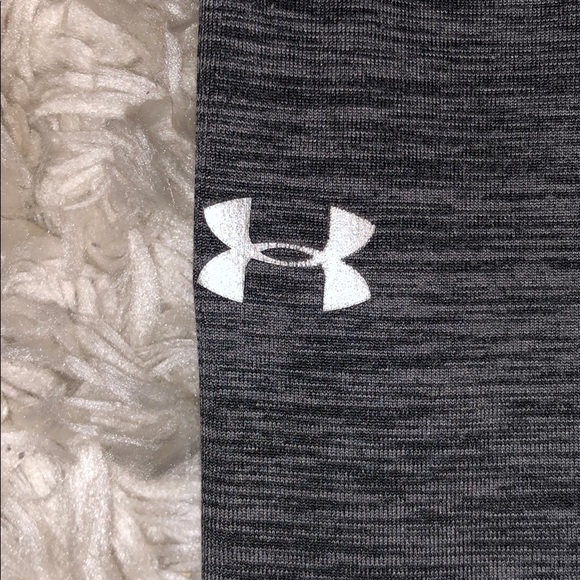 Under armor leggings - Picture 2 of 3